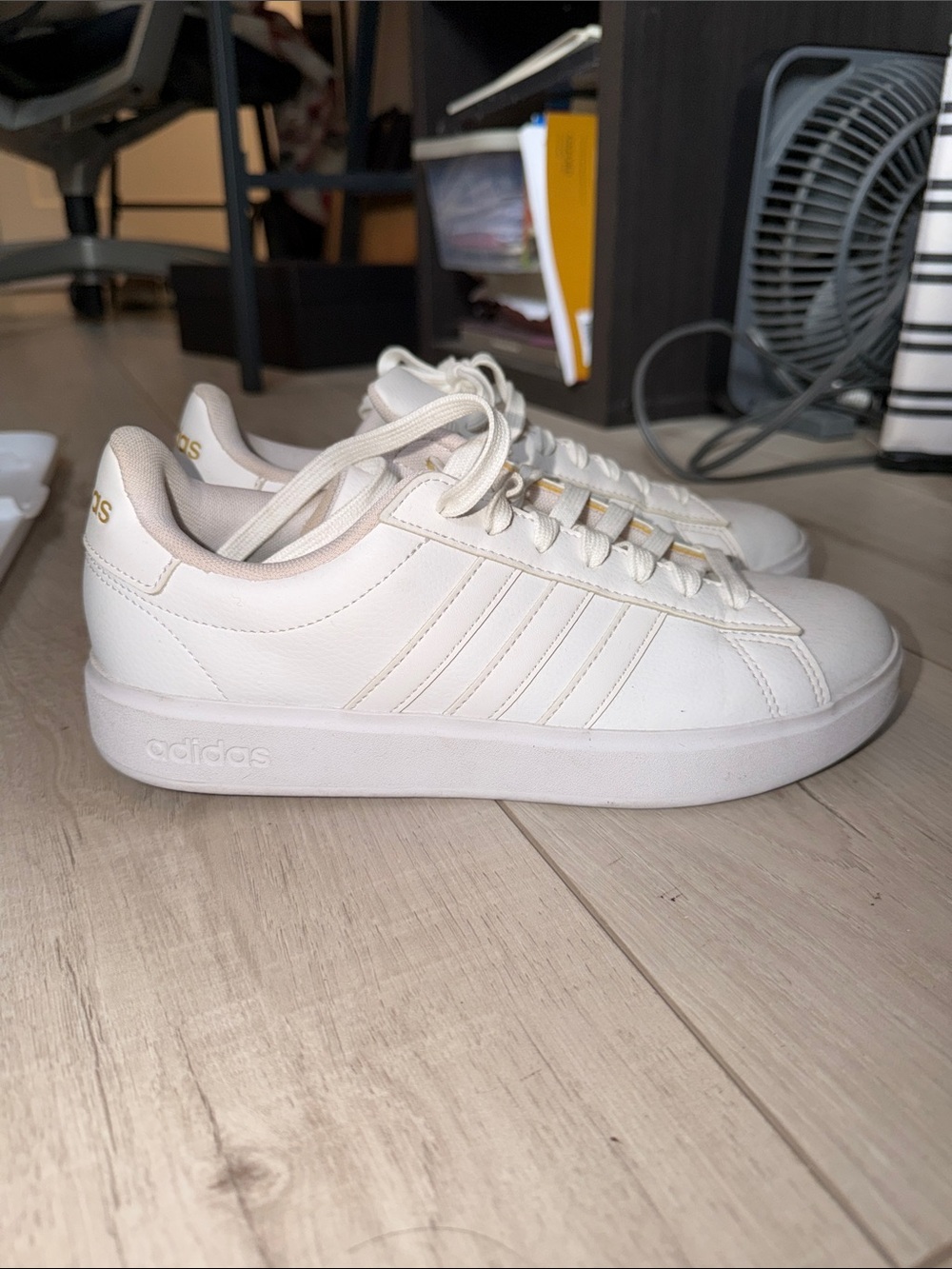 Adidas white sneakers - grand court 2.0